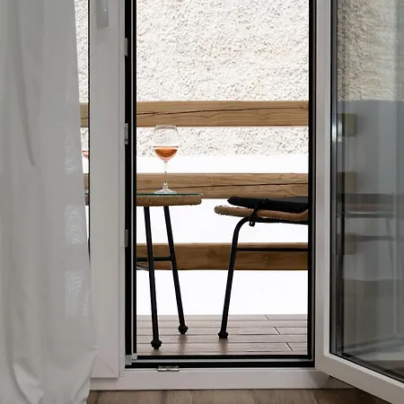 Naxian Memories Apartment *